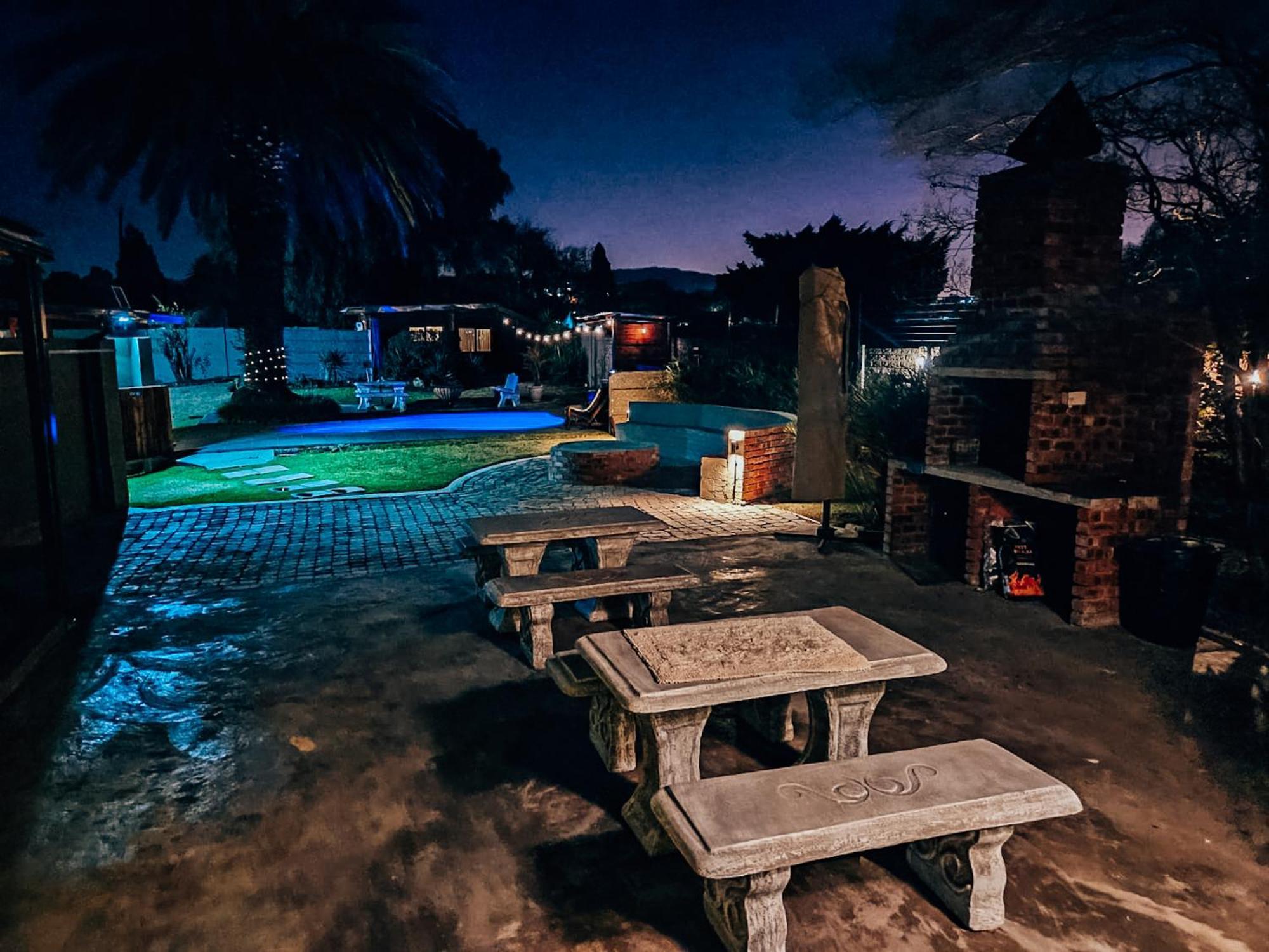 Bosveld In Die Stad 2 Guesthouse Альбертон Экстерьер фото